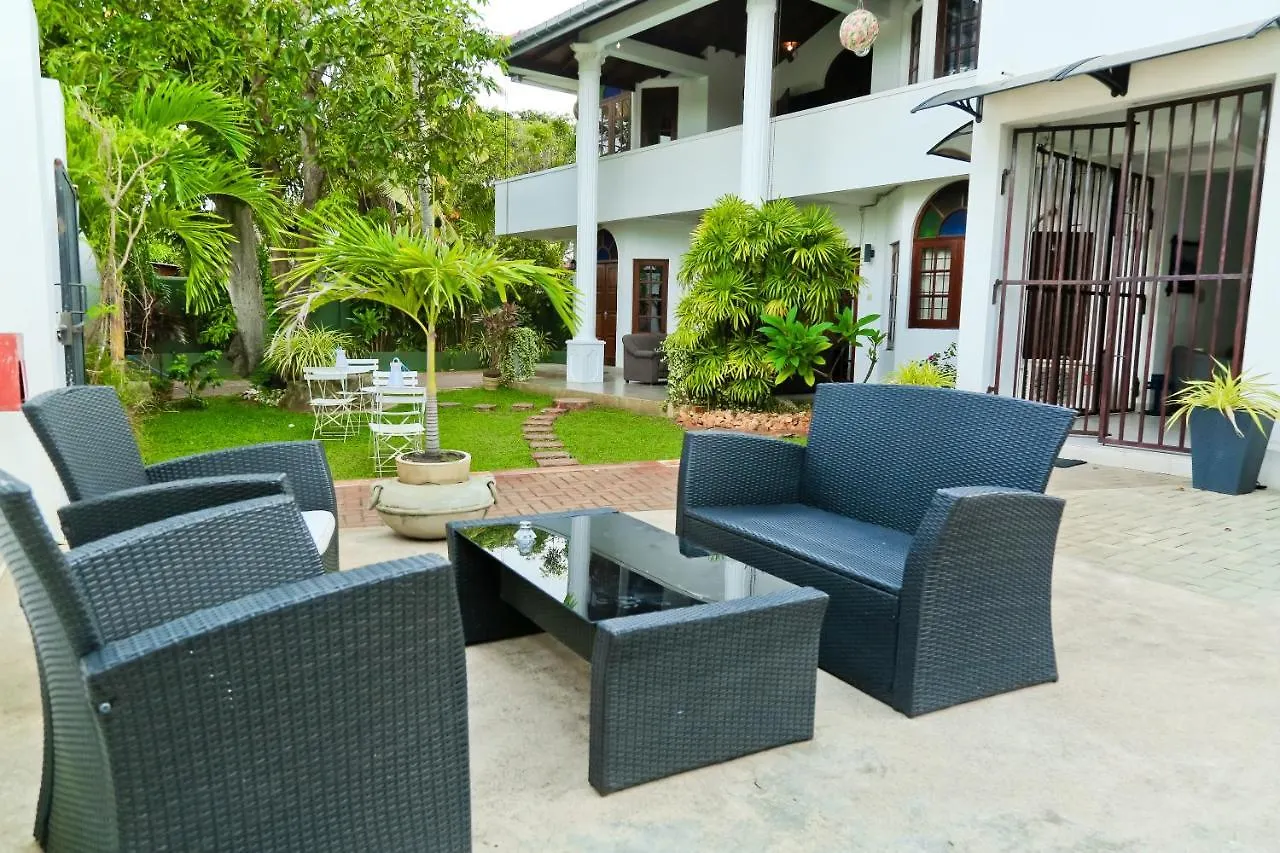 ** Otel Maria Villa Negombo Sri Lanka